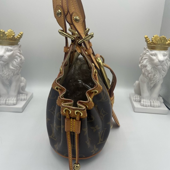 Louis Vuitton Monogram Theda Satchel PM - Picture 8 of 13